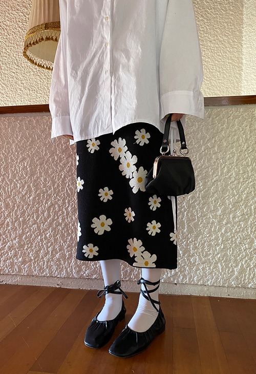꽃길 knit skirt