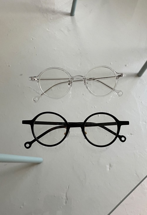circle eyeglass